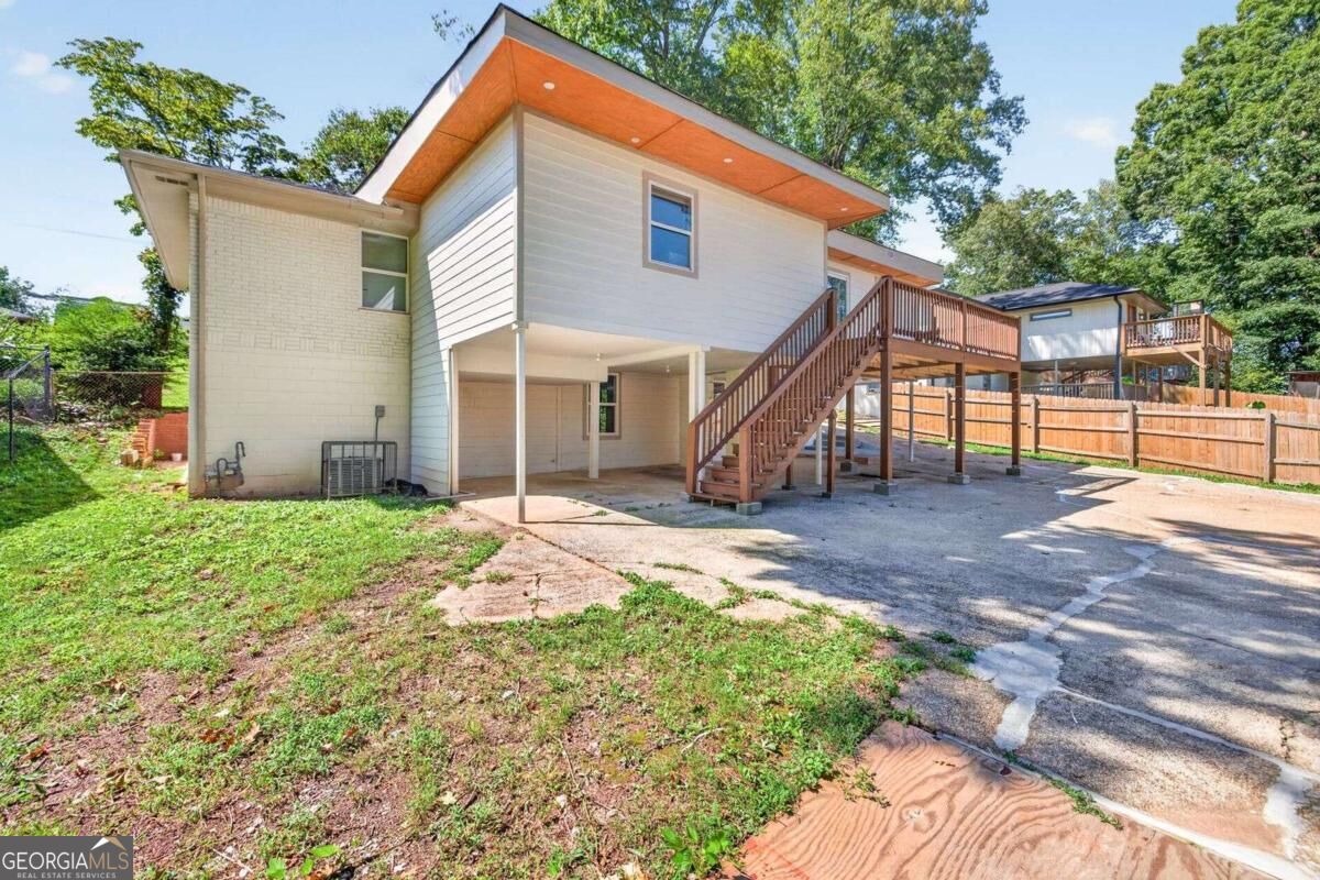 2298 Mark Trail Property Photo 20