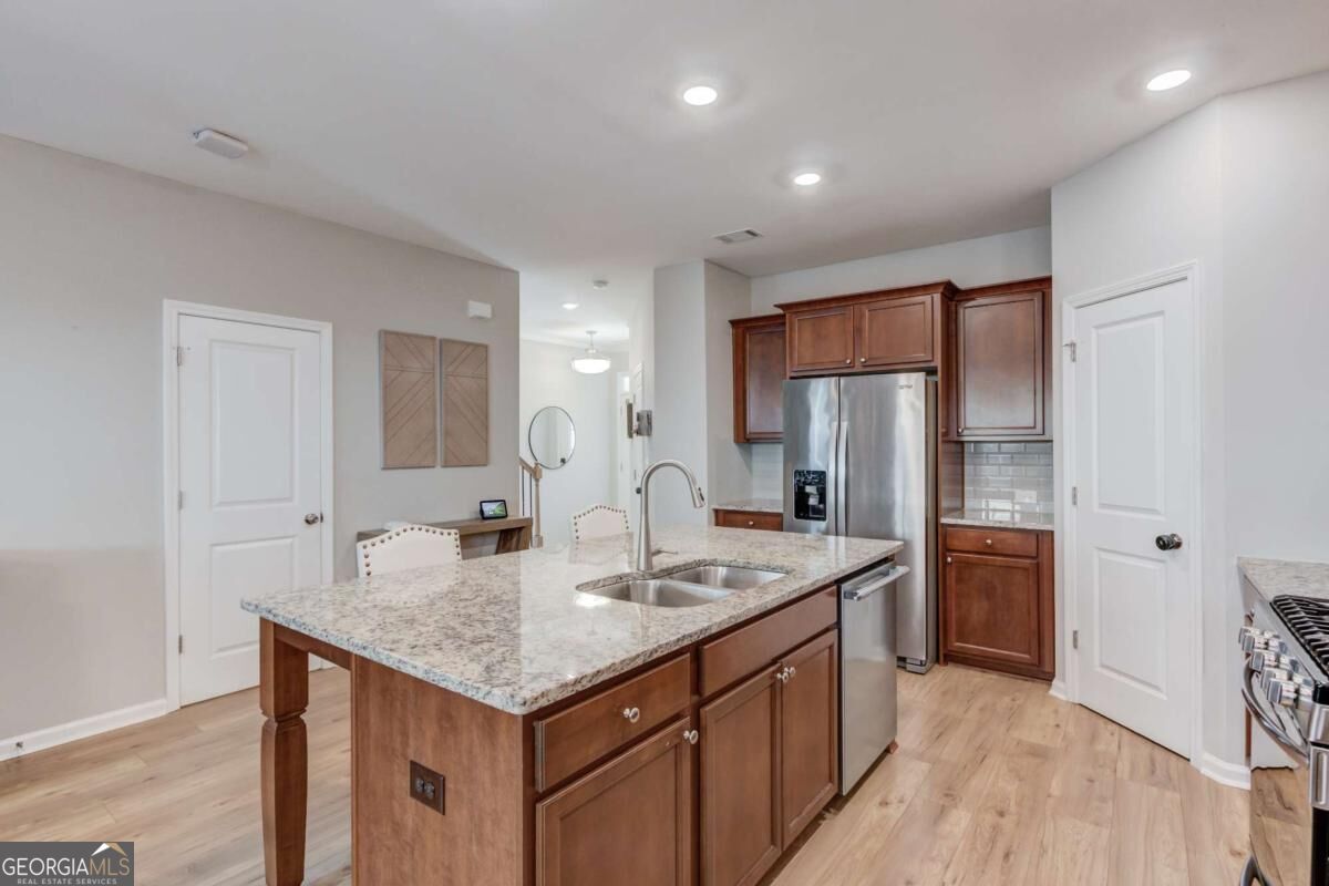 1182 Lanier Willow Path Property Photo 11