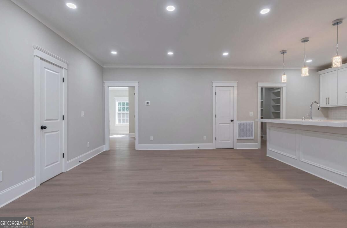 540 Sunset Avenue Property Photo 15