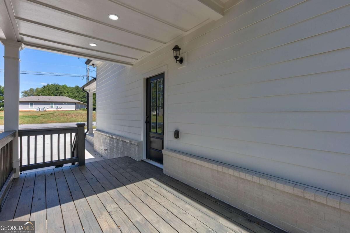 540 Sunset Avenue Property Photo 44