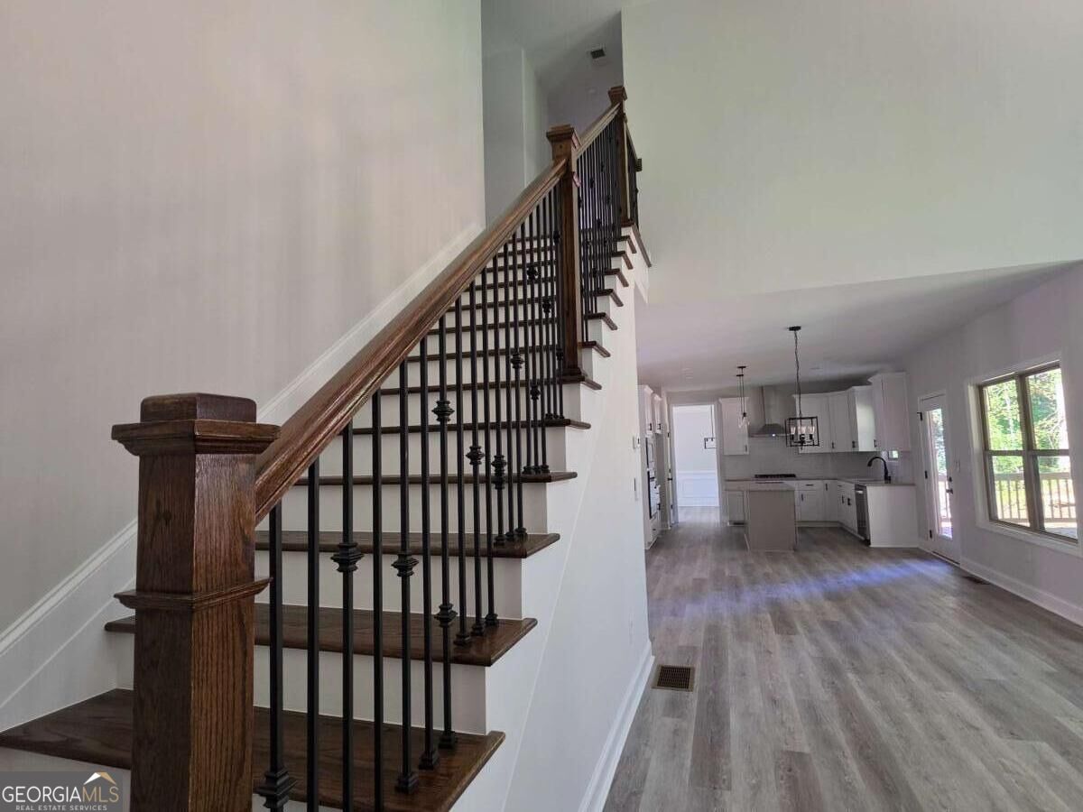 5658 Eternal Drive Property Photo 10