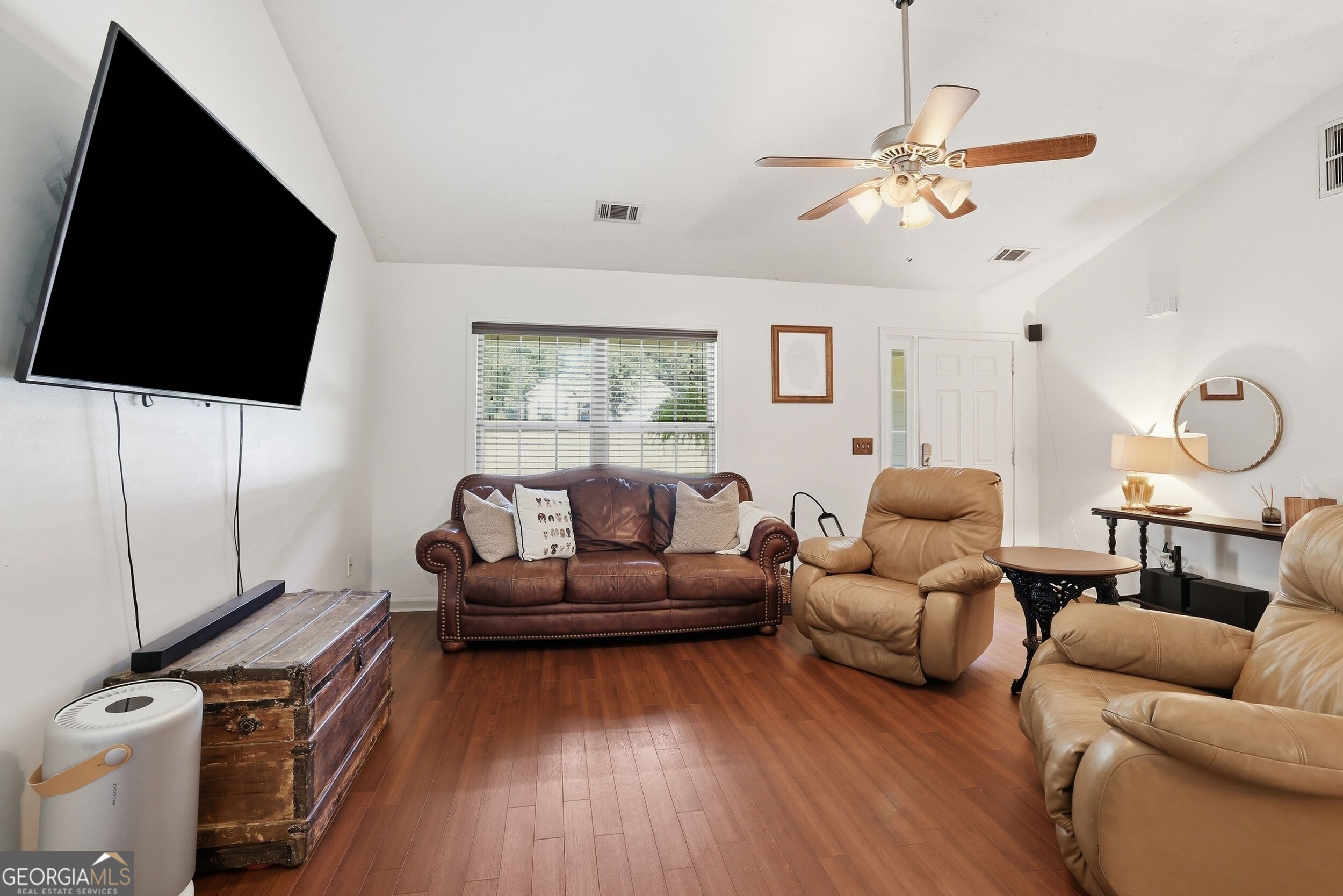10 Strickland Way Property Photo 3