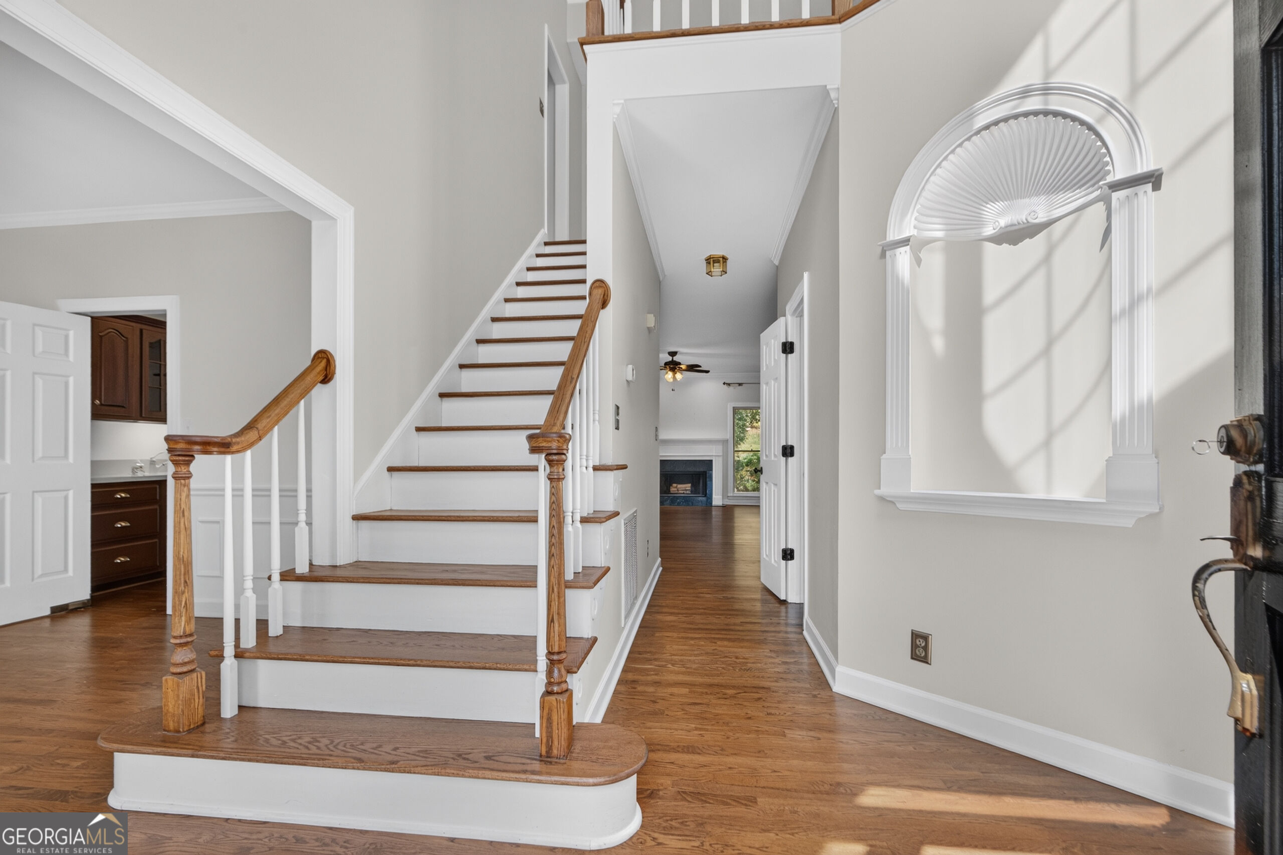 21 Saddlebrook Drive Se Property Photo 2