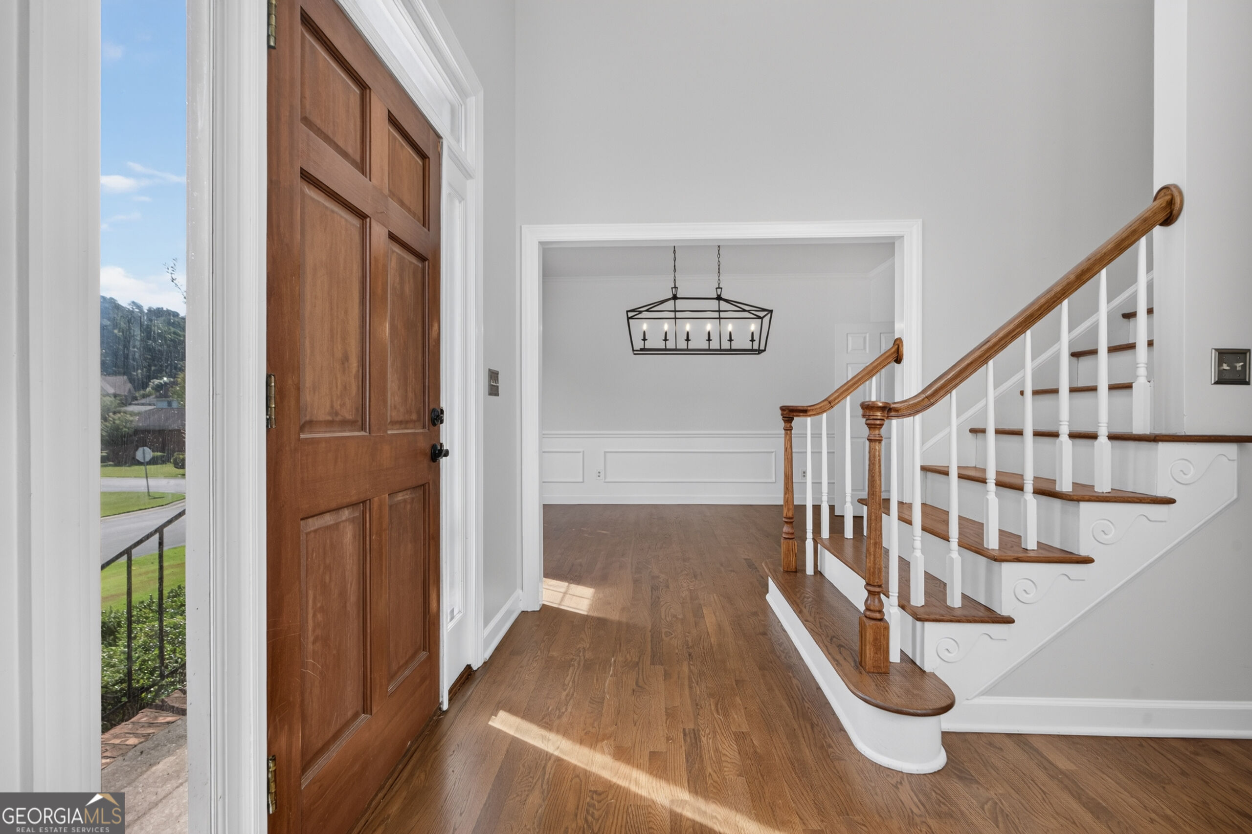 21 Saddlebrook Drive Se Property Photo 3