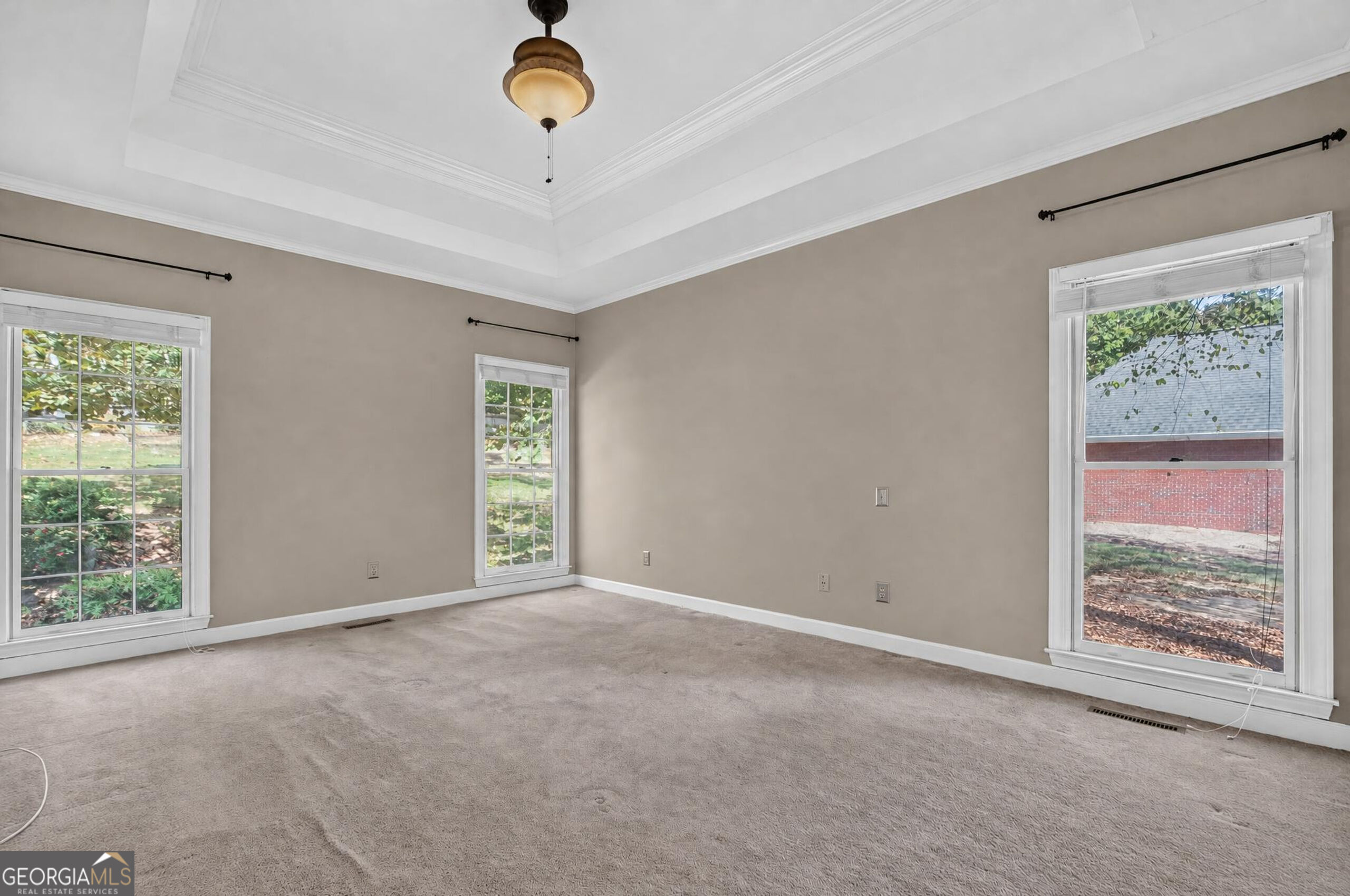 21 Saddlebrook Drive Se Property Photo 9