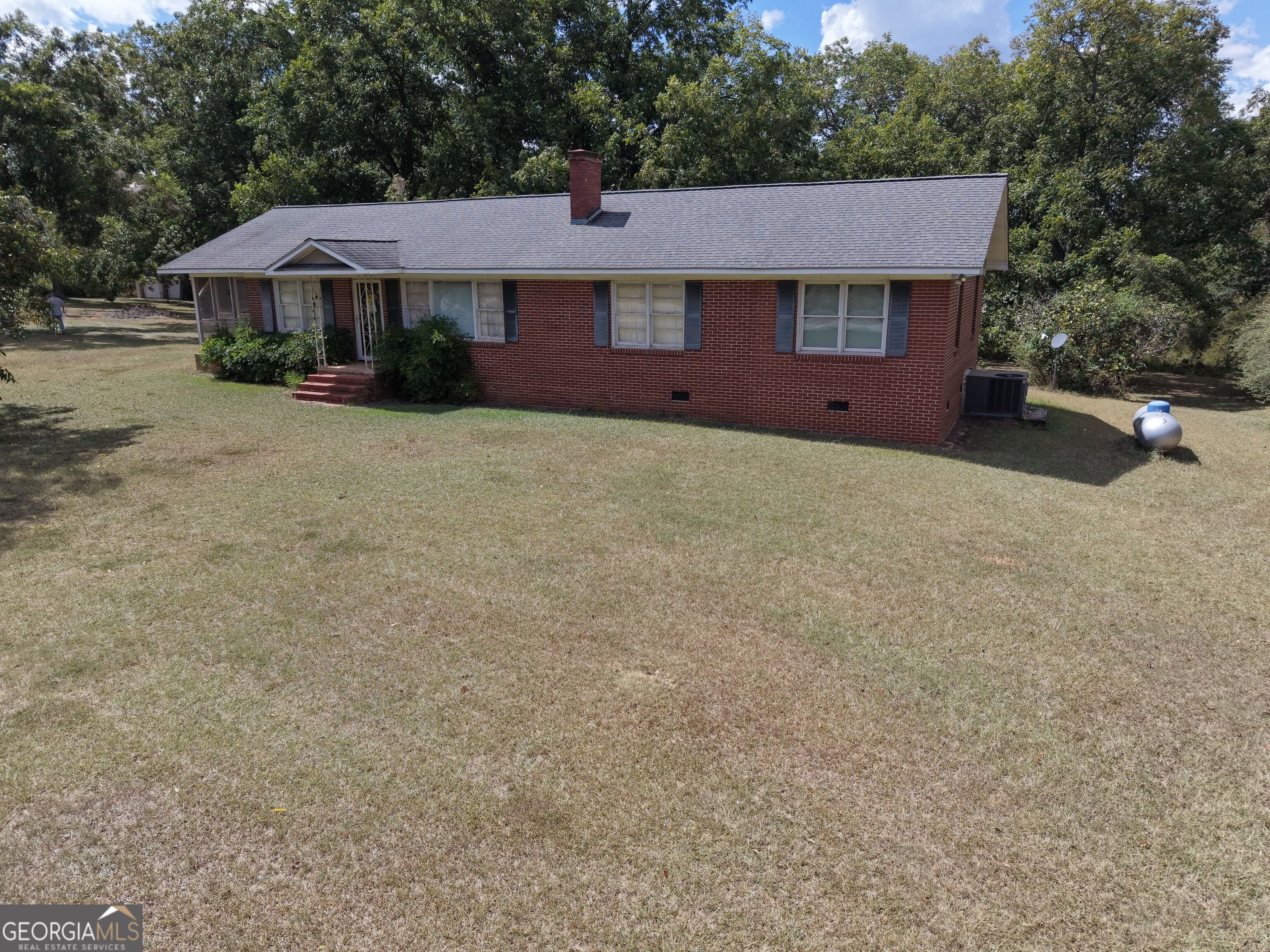 2107 Hwy 15 N Property Photo 1