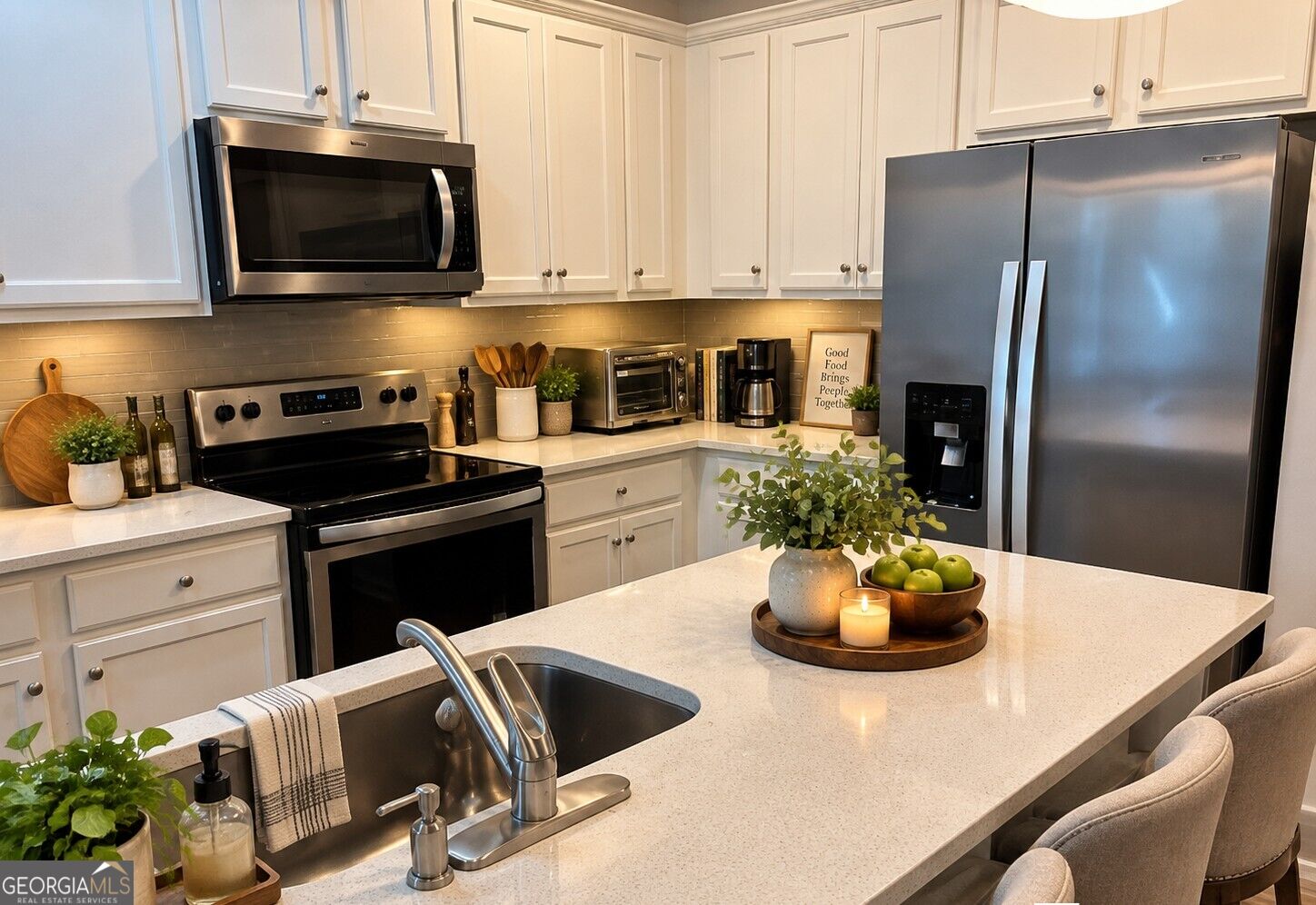 365 Lorien Way Property Photo 4