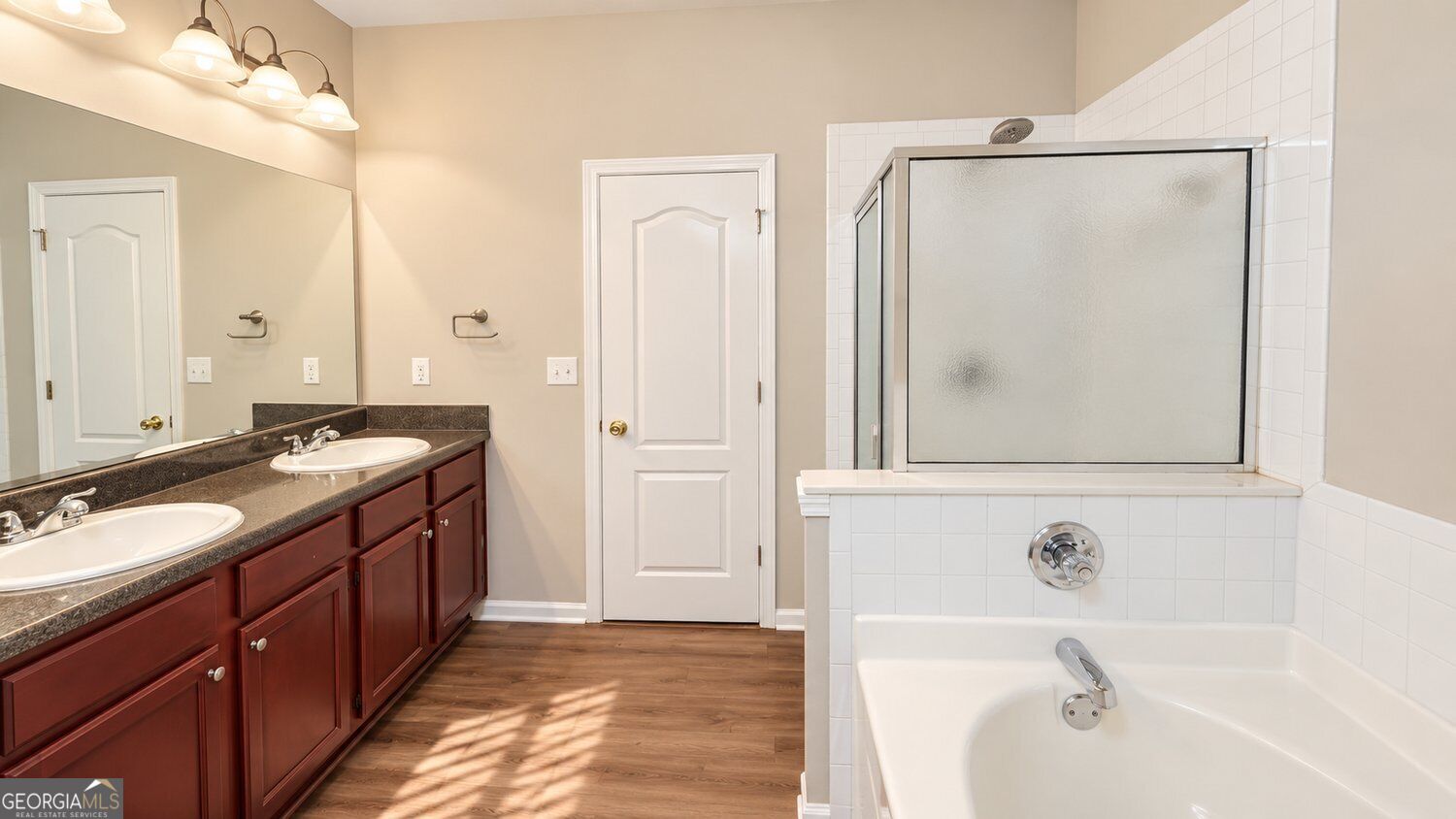 6276 Colonial View Property Photo 12