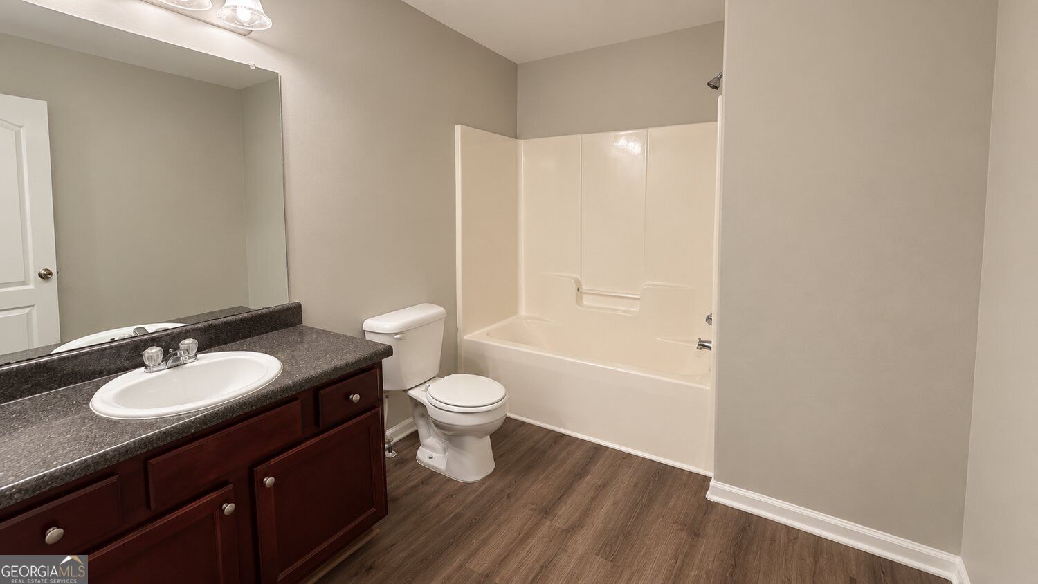 6276 Colonial View Property Photo 17
