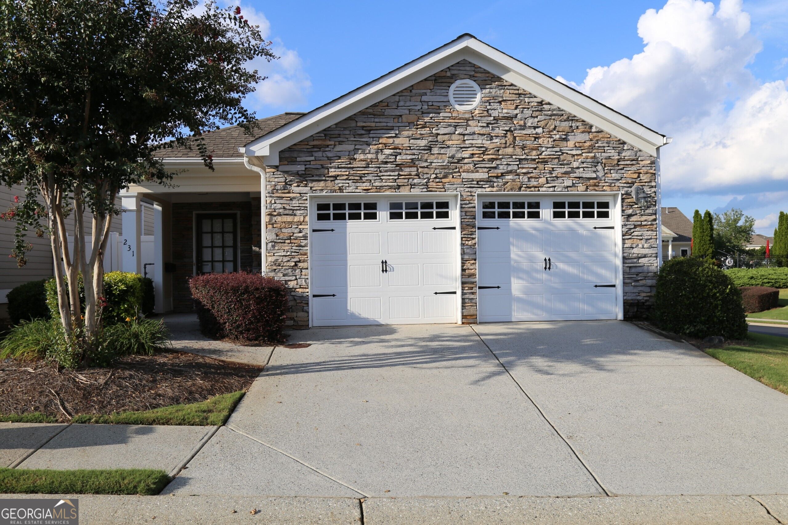 231 Abercorn Way Property Photo 1