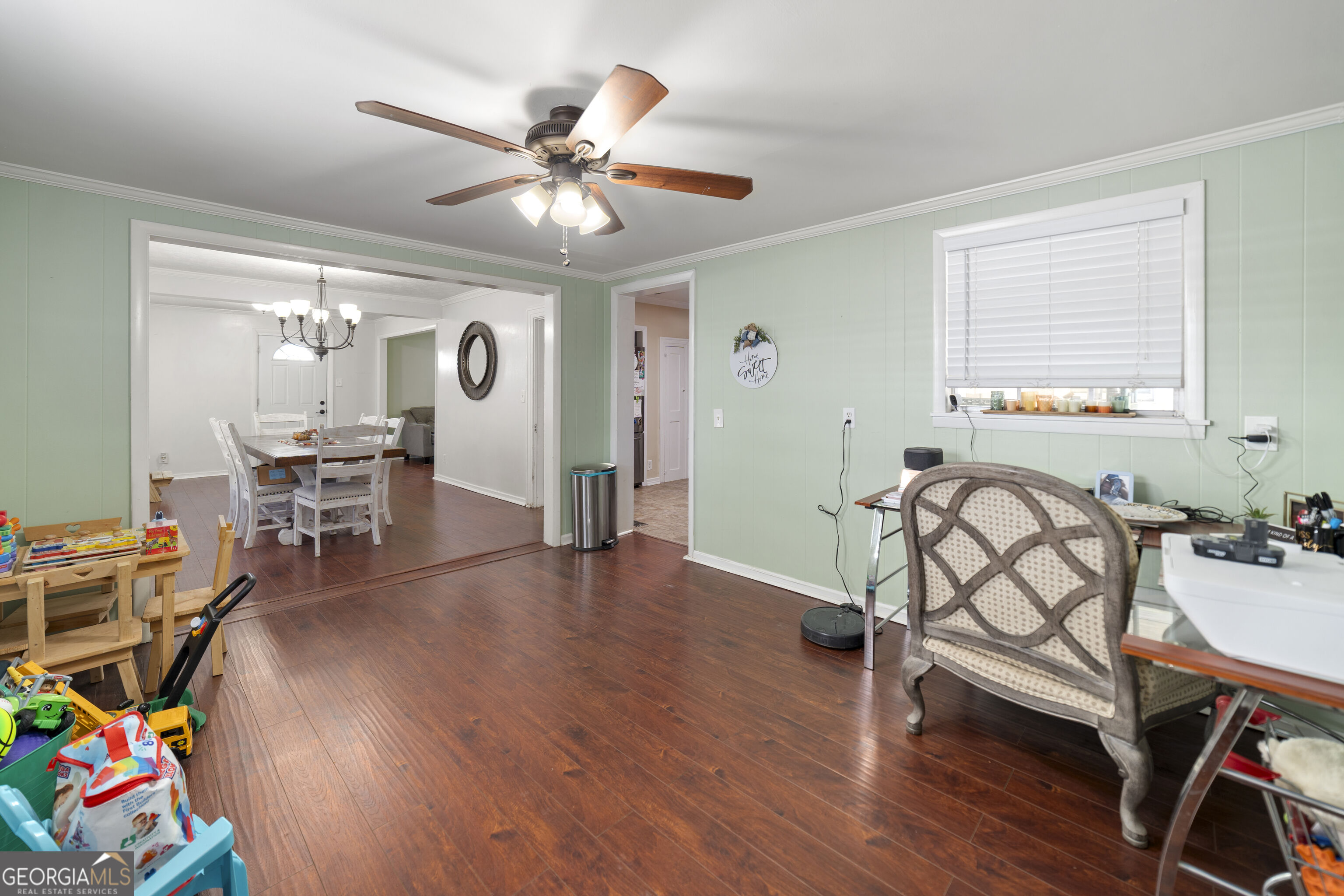 404 S Newcombe Avenue Property Photo 9