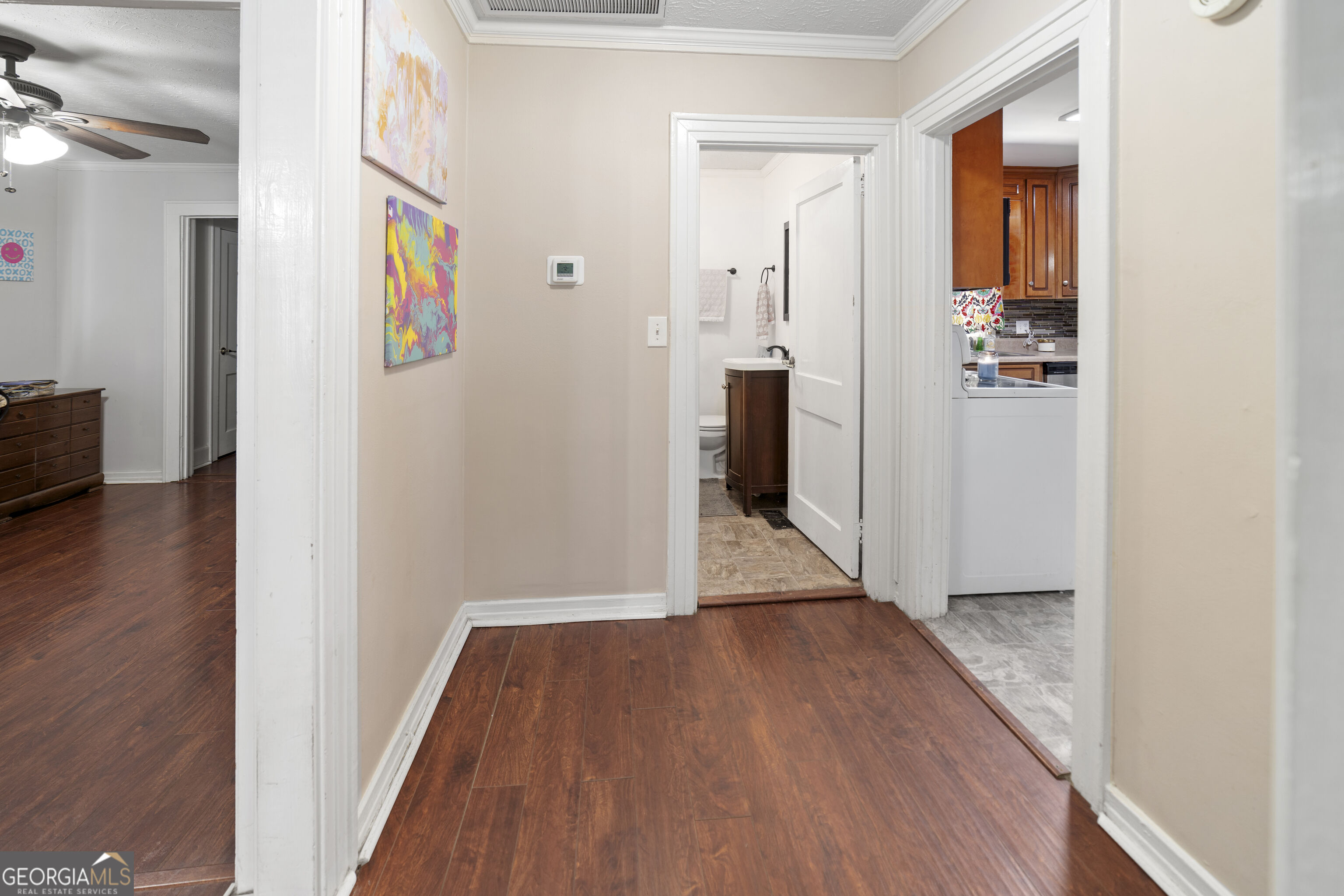 404 S Newcombe Avenue Property Photo 13