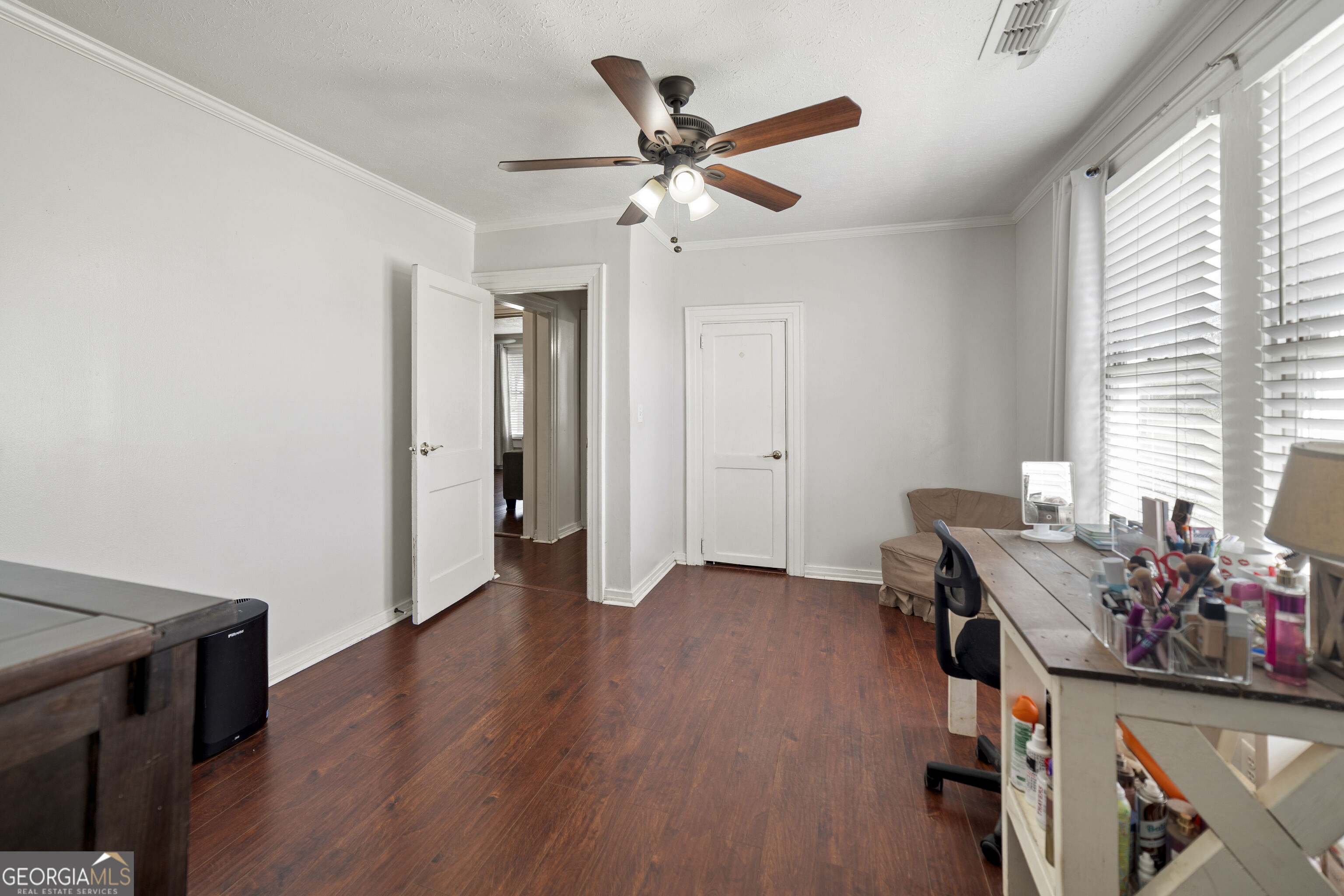 404 S Newcombe Avenue Property Photo 15
