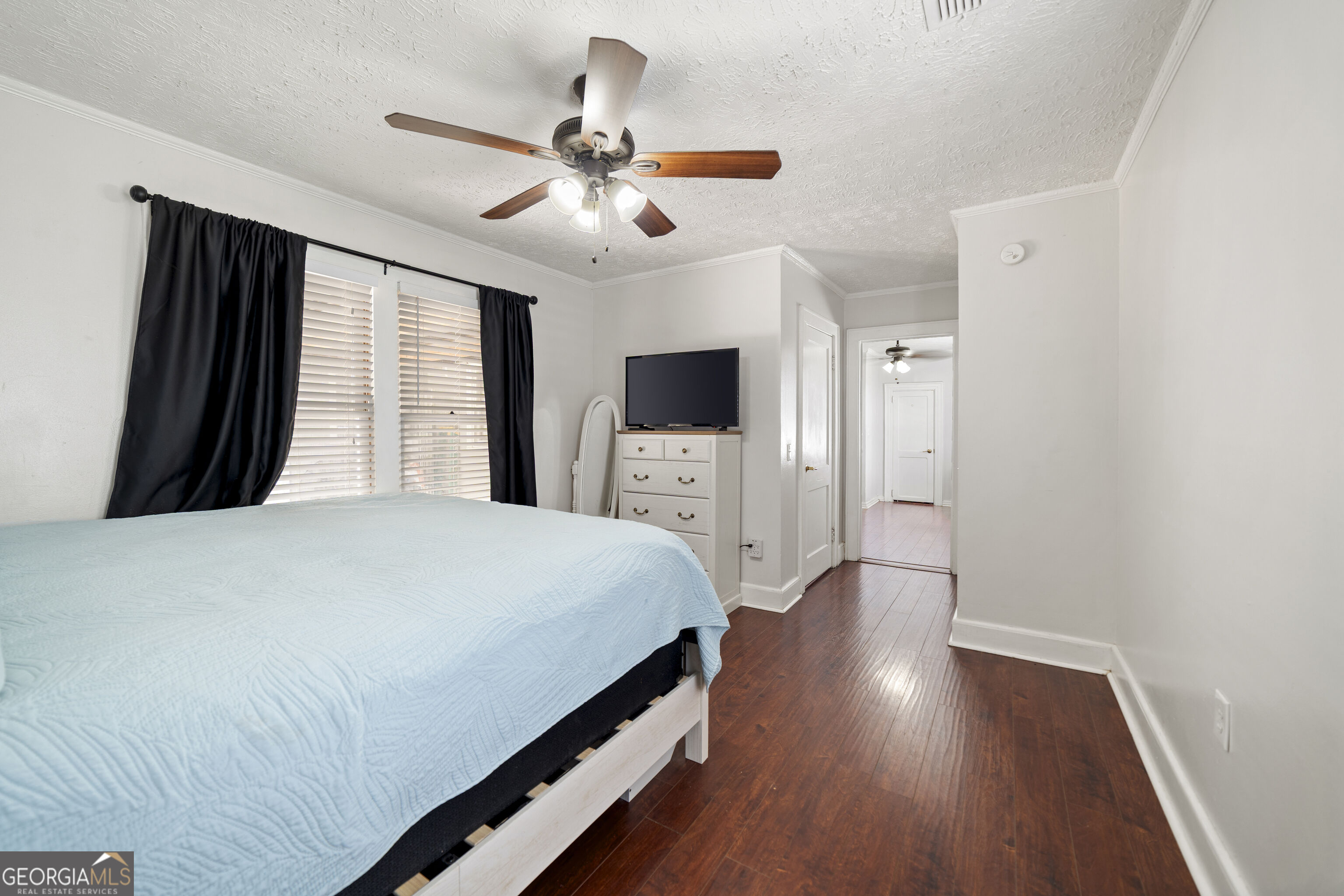 404 S Newcombe Avenue Property Photo 17