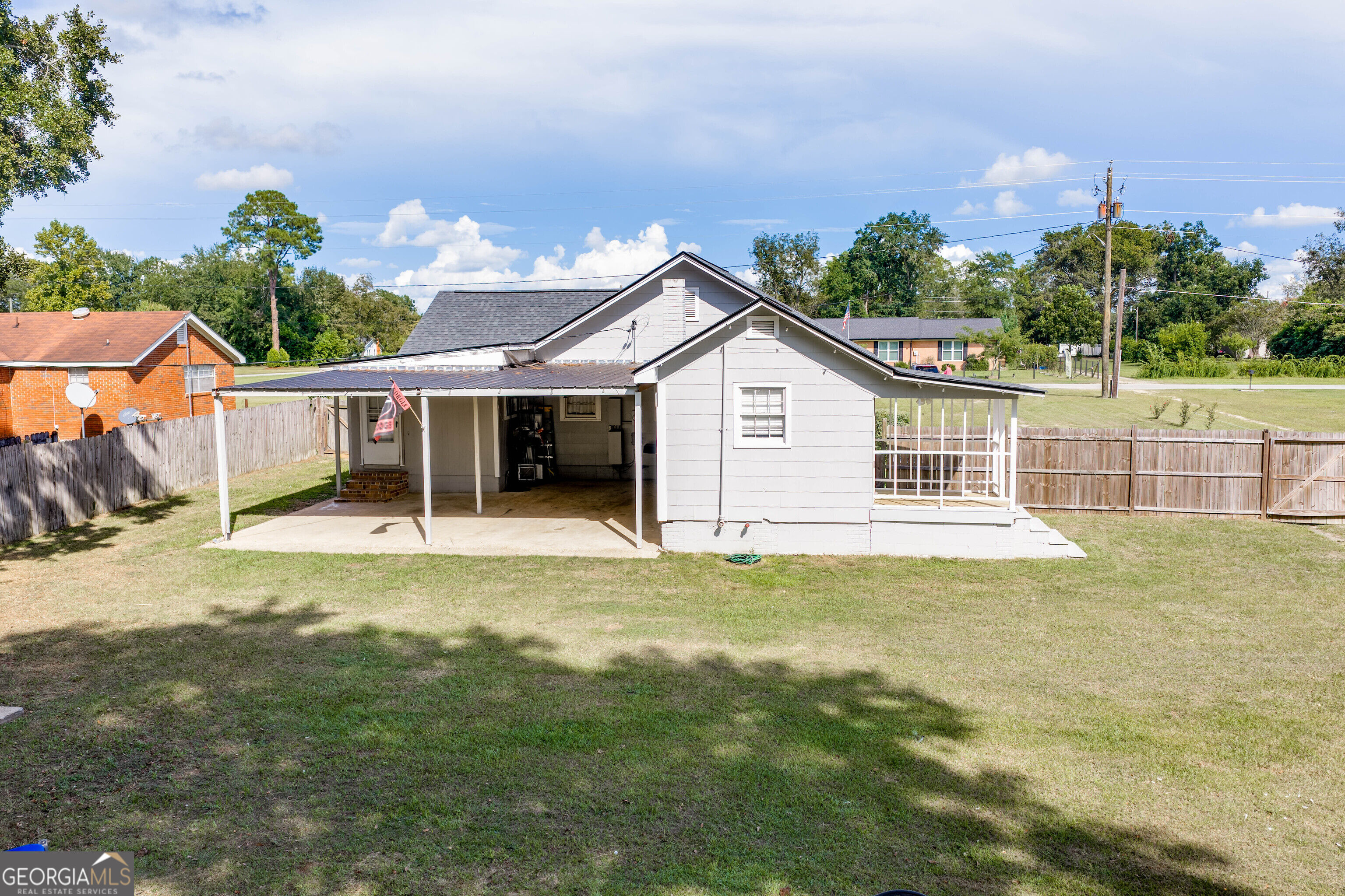 404 S Newcombe Avenue Property Photo 29