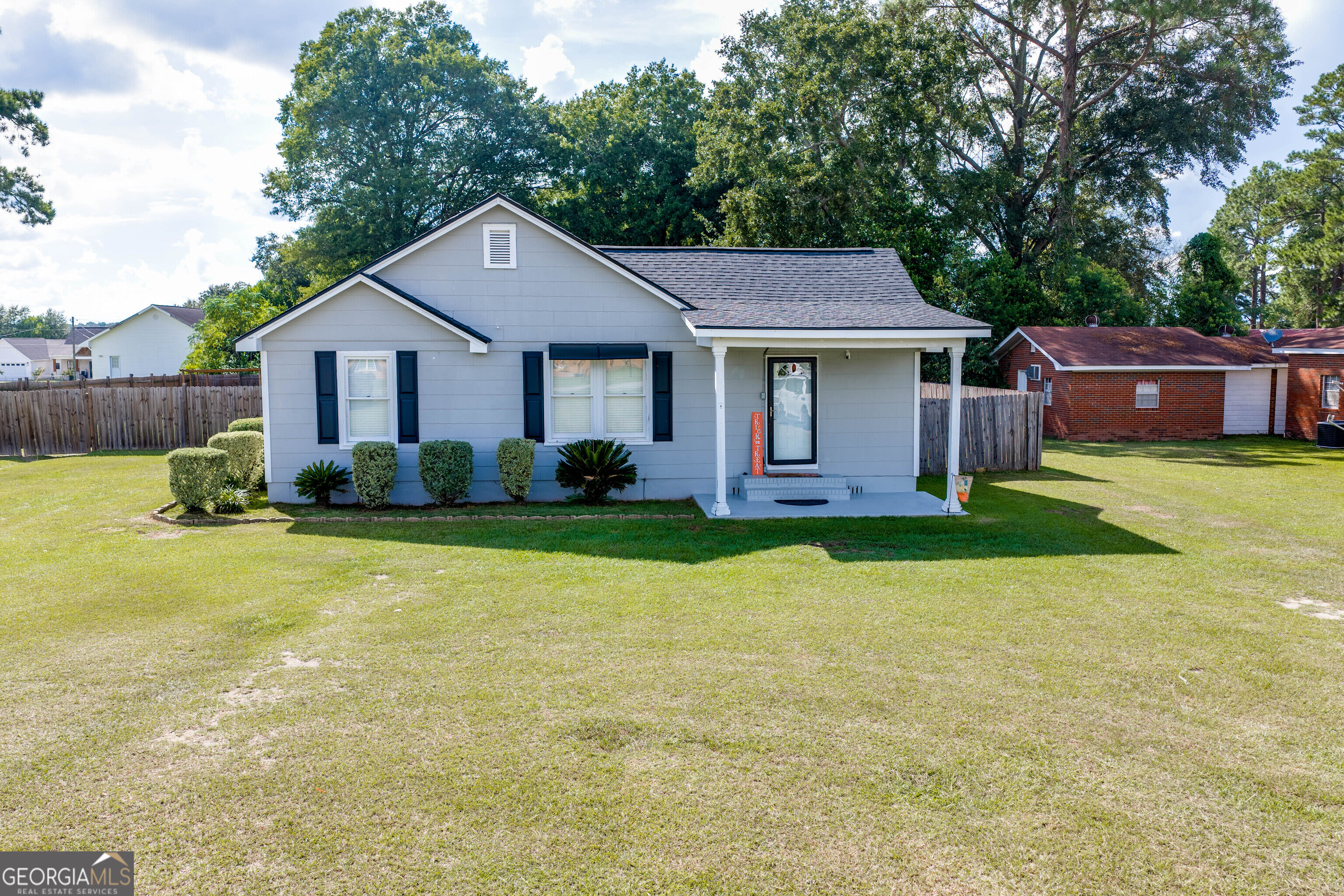 404 S Newcombe Avenue Property Photo 43
