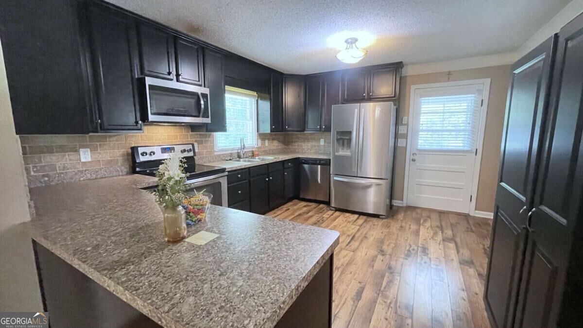 1119 Macland Road Property Photo 5