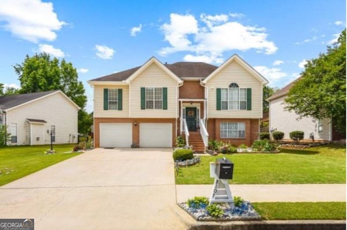 8107 Birch Walk Drive Property Photo 1