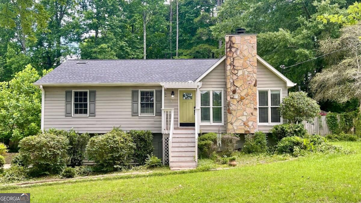 104 Paces Lakes Ridge Property Photo 1