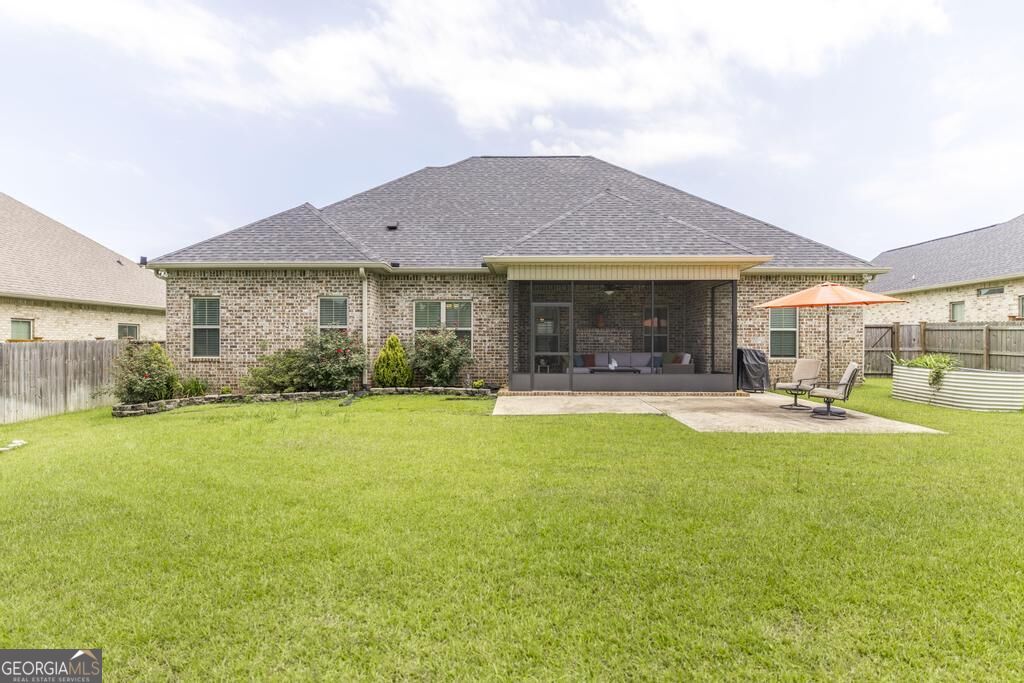 104 Gracetree Way Property Photo 27