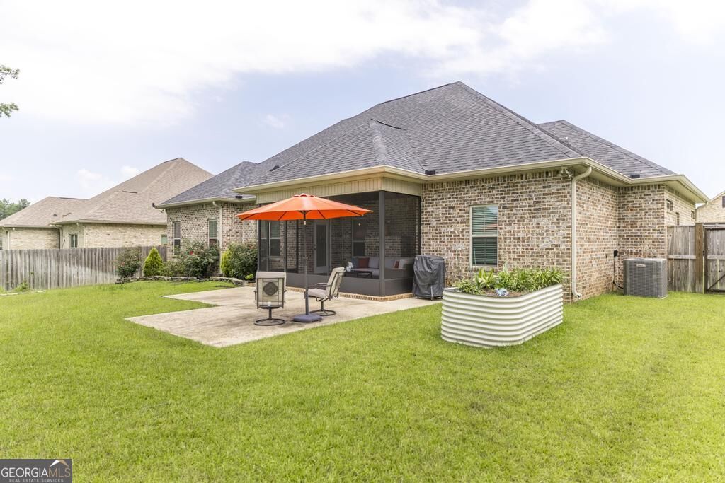 104 Gracetree Way Property Photo 28