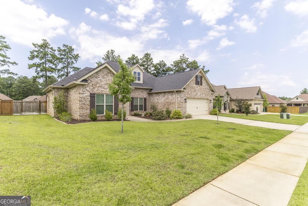 104 Gracetree Way Property Photo 29