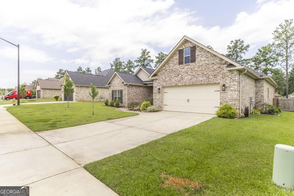 104 Gracetree Way Property Photo 30