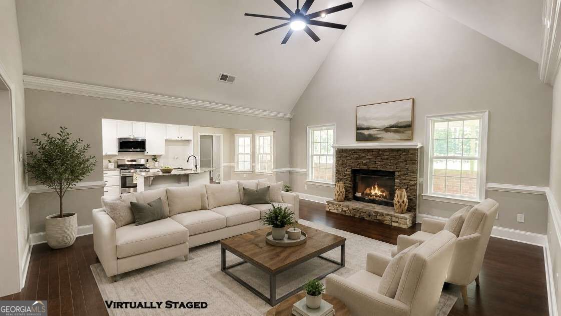 345 Brinkley Road Property Photo 5