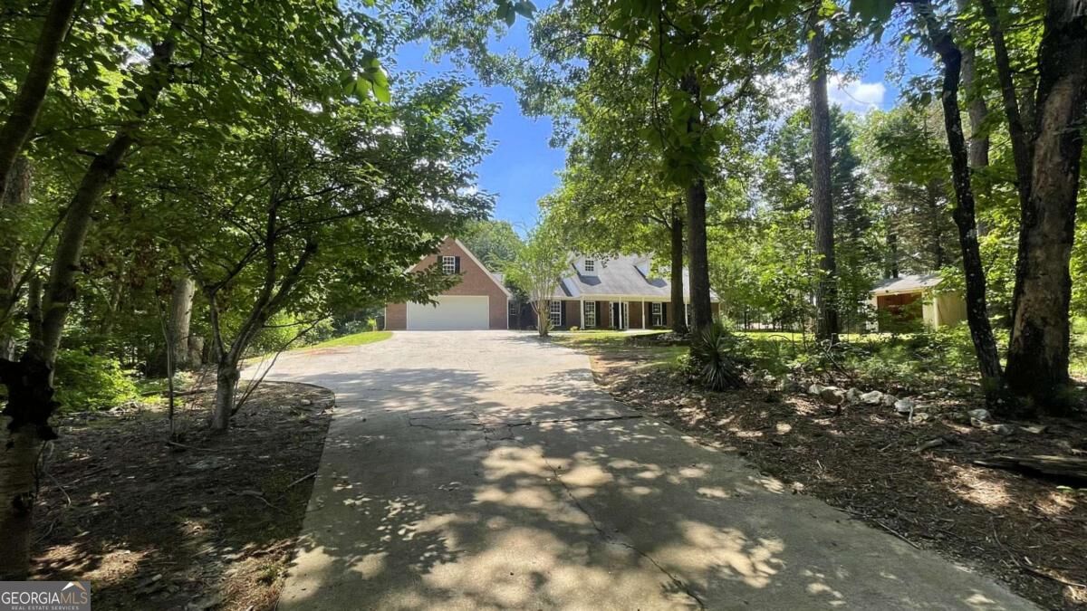 345 Brinkley Road Property Photo 13