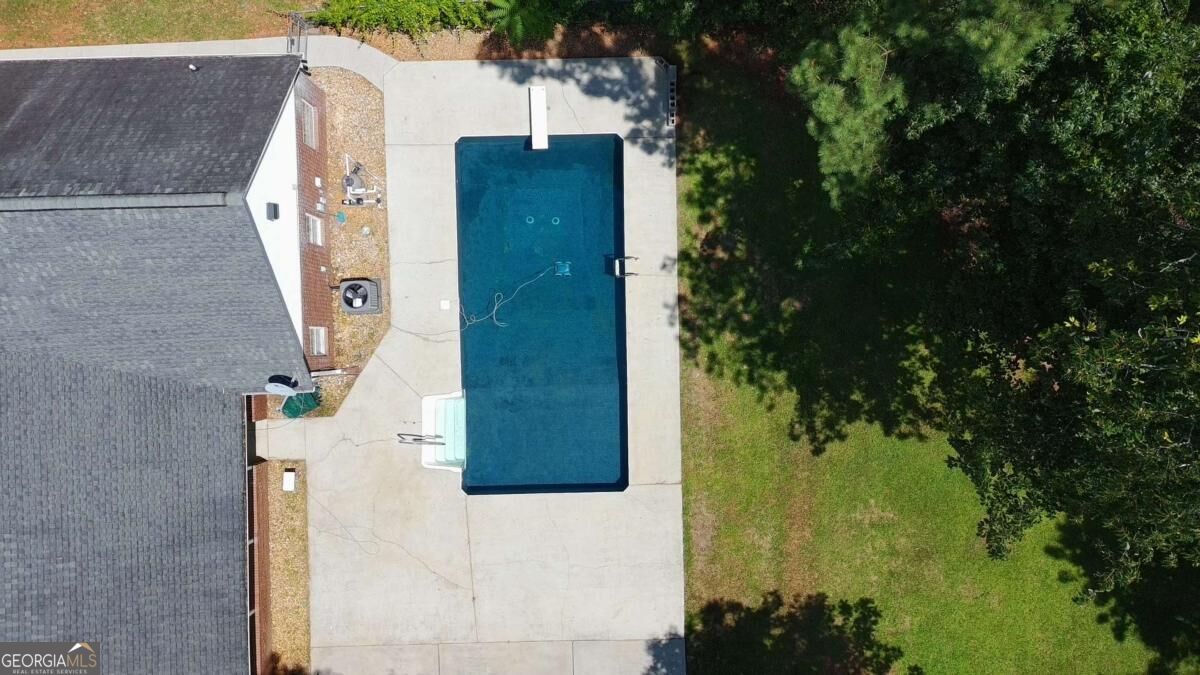 345 Brinkley Road Property Photo 15