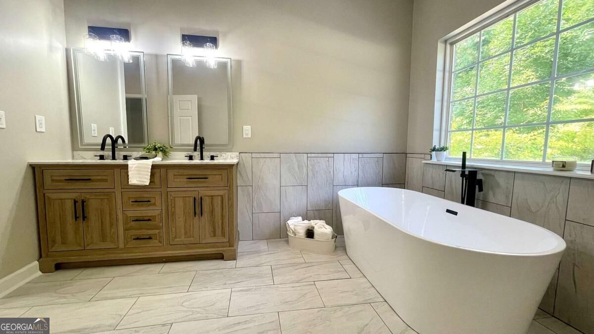 345 Brinkley Road Property Photo 40