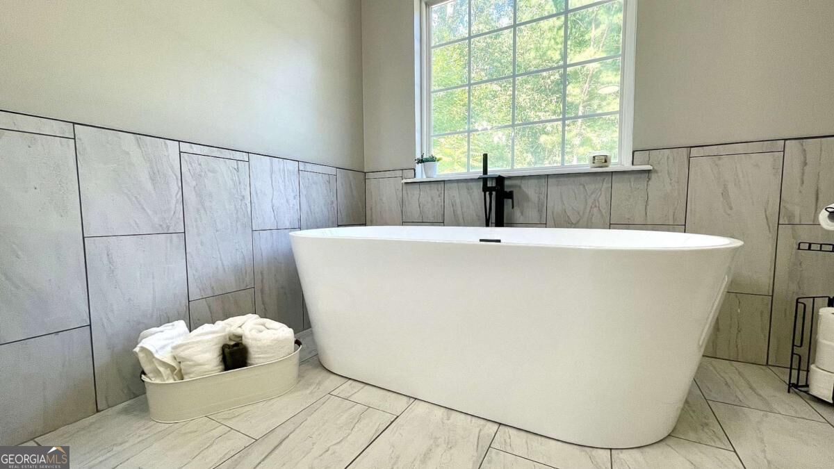 345 Brinkley Road Property Photo 41
