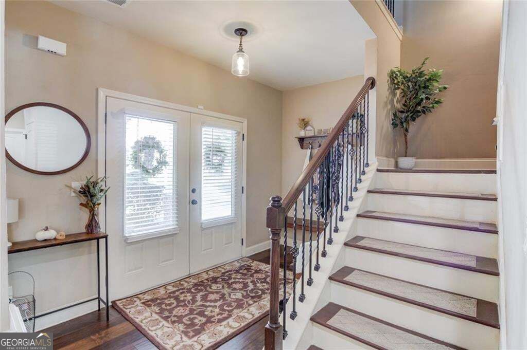 5601 Creek Dale Way Property Photo 4