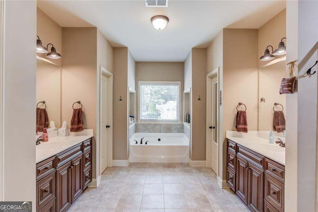 5601 Creek Dale Way Property Photo 16