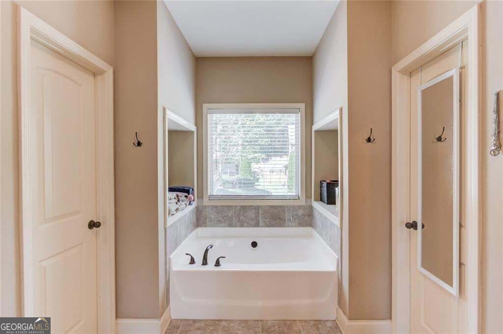 5601 Creek Dale Way Property Photo 17