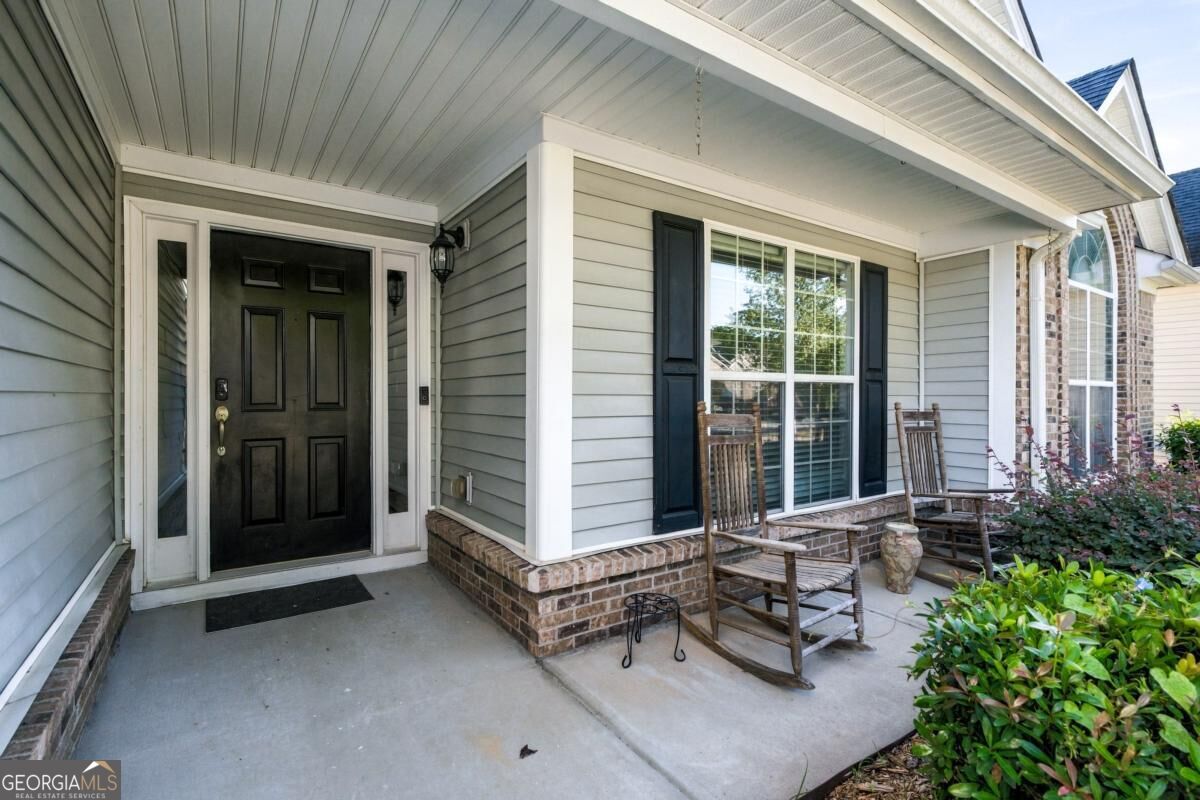 1490 Jami Hollow Way Property Photo 2