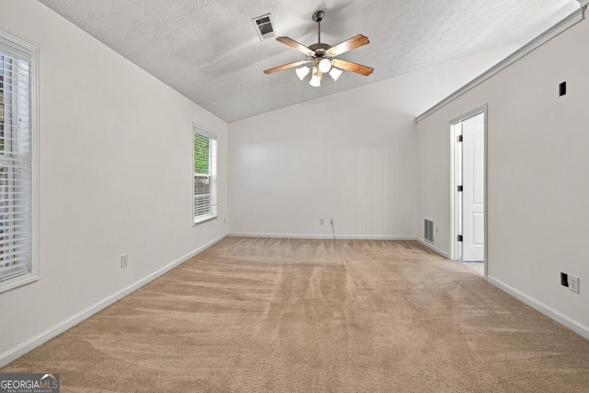 1490 Jami Hollow Way Property Photo 17