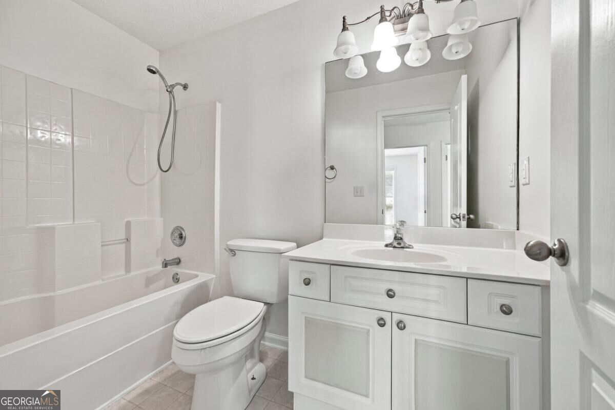 1490 Jami Hollow Way Property Photo 28