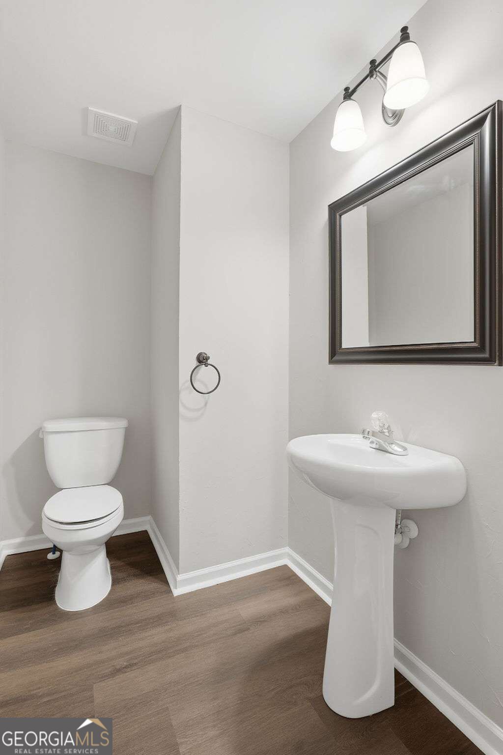 372 Suwanee Avenue Property Photo 19