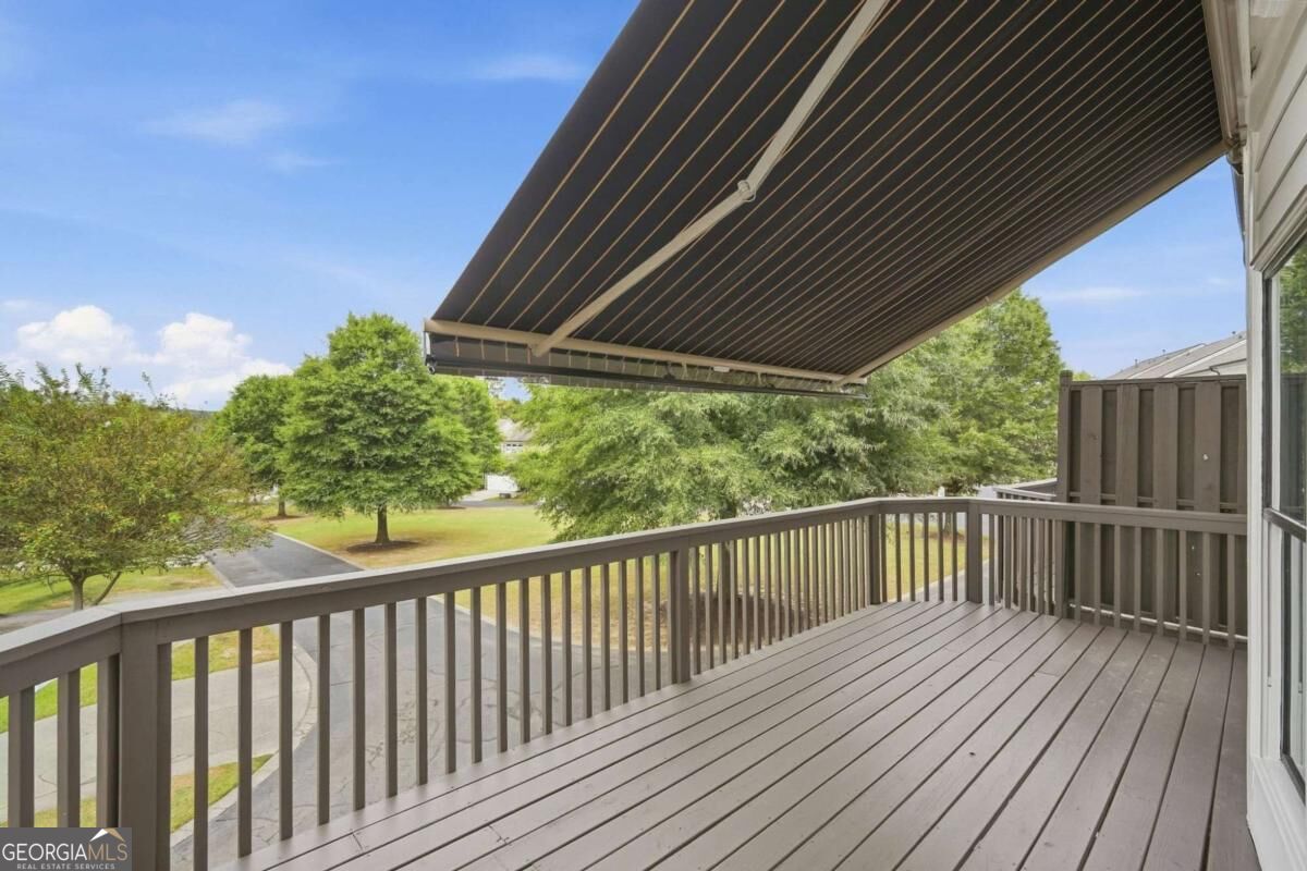 372 Suwanee Avenue Property Photo 21