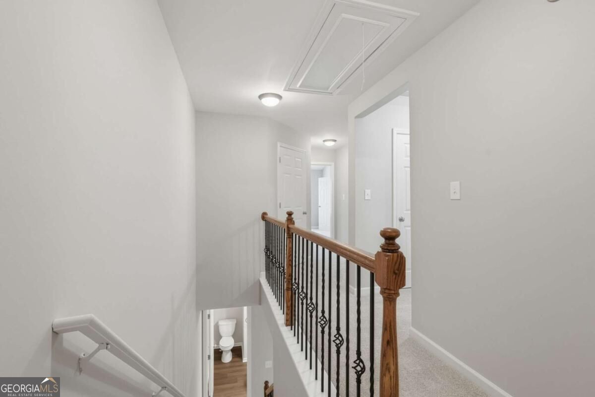 372 Suwanee Avenue Property Photo 24