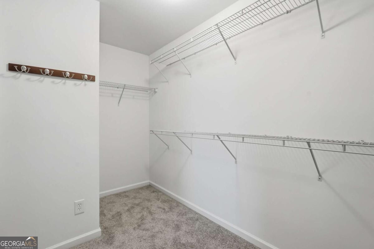 372 Suwanee Avenue Property Photo 33