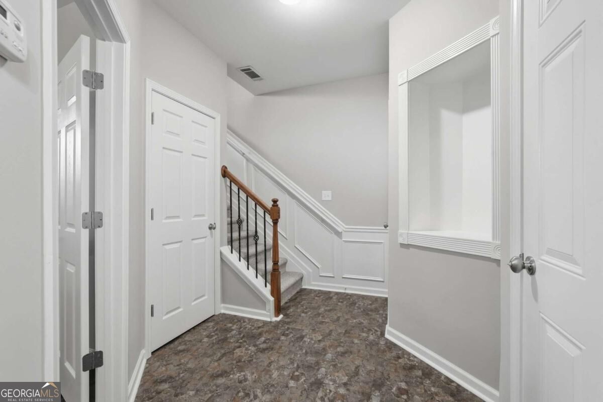 372 Suwanee Avenue Property Photo 38