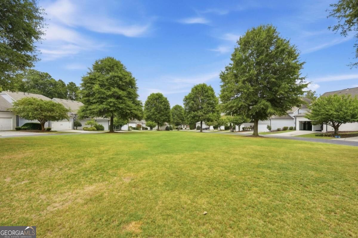 372 Suwanee Avenue Property Photo 44