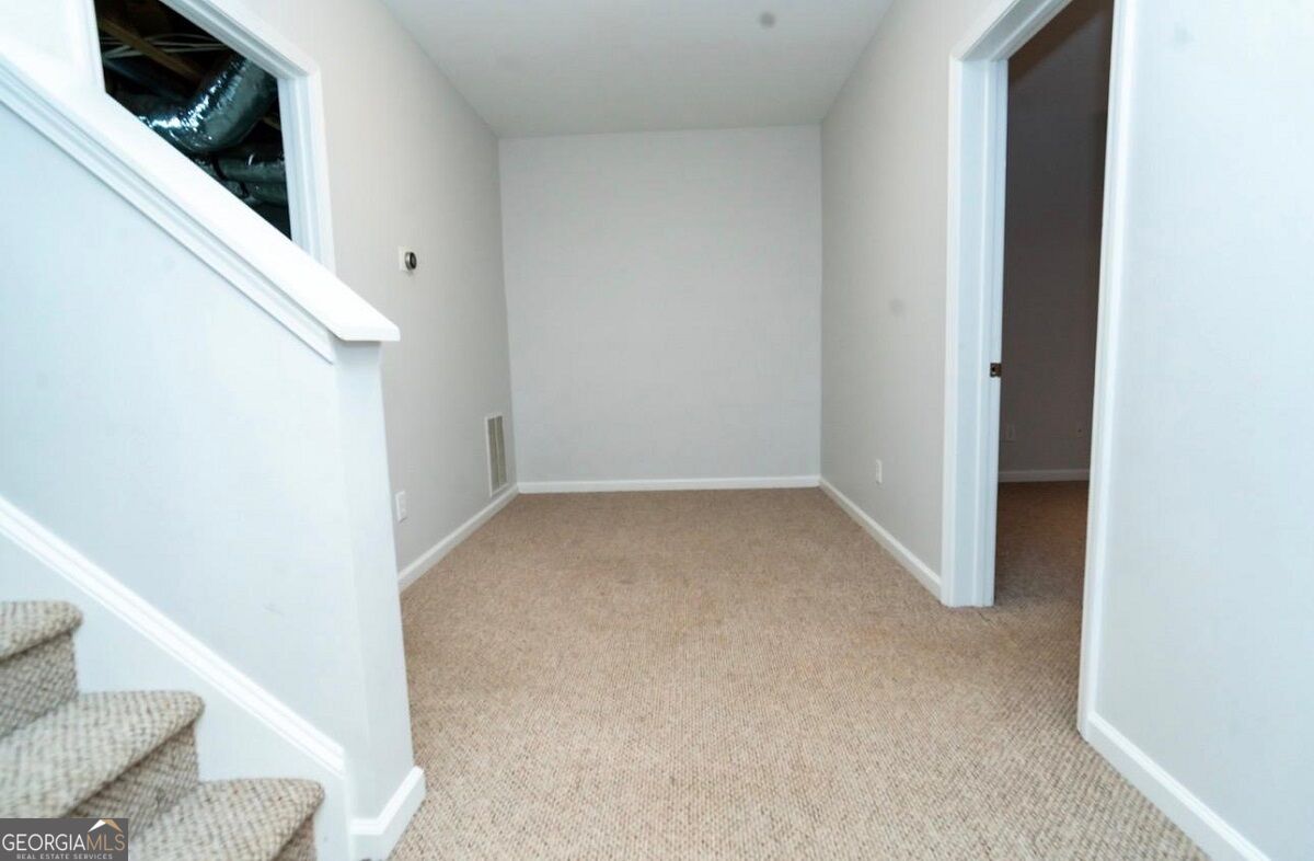 275 Gladeside Path Property Photo 29