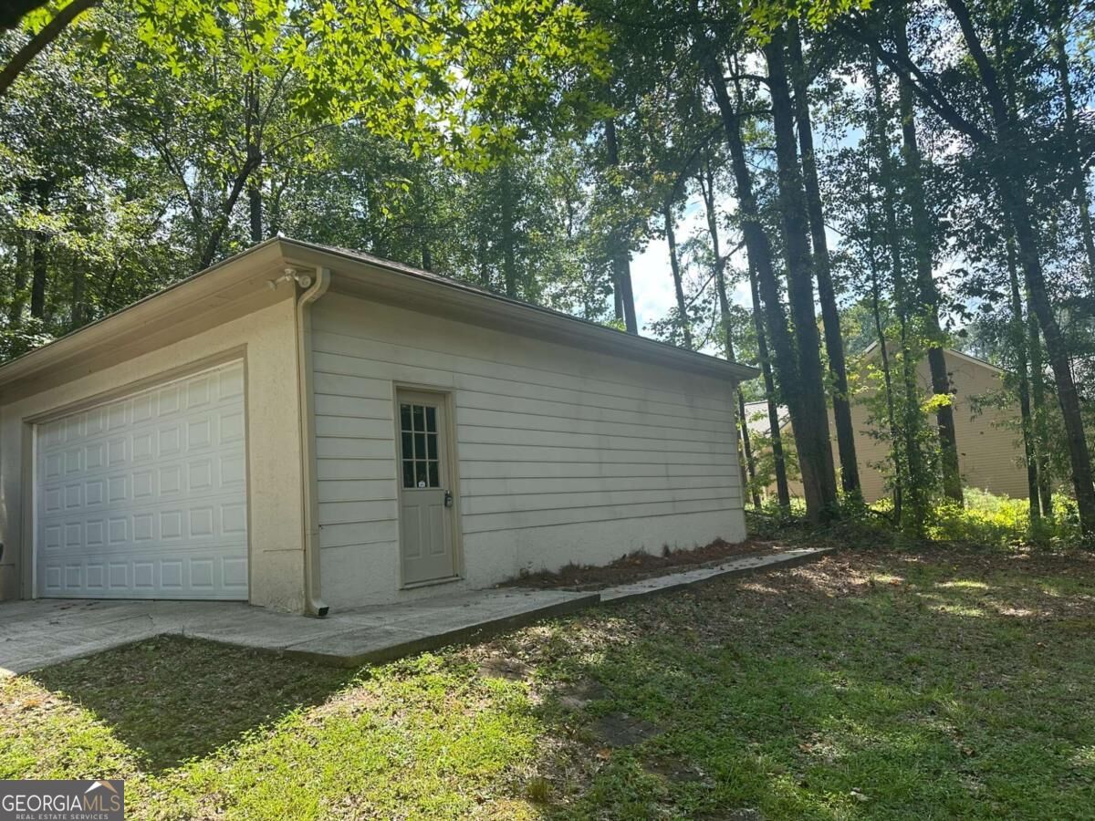 2899 Carnes Road Property Photo 3