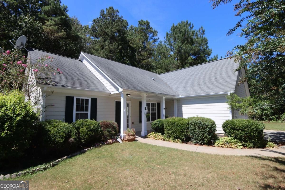 227 Westwind Drive Property Photo 1