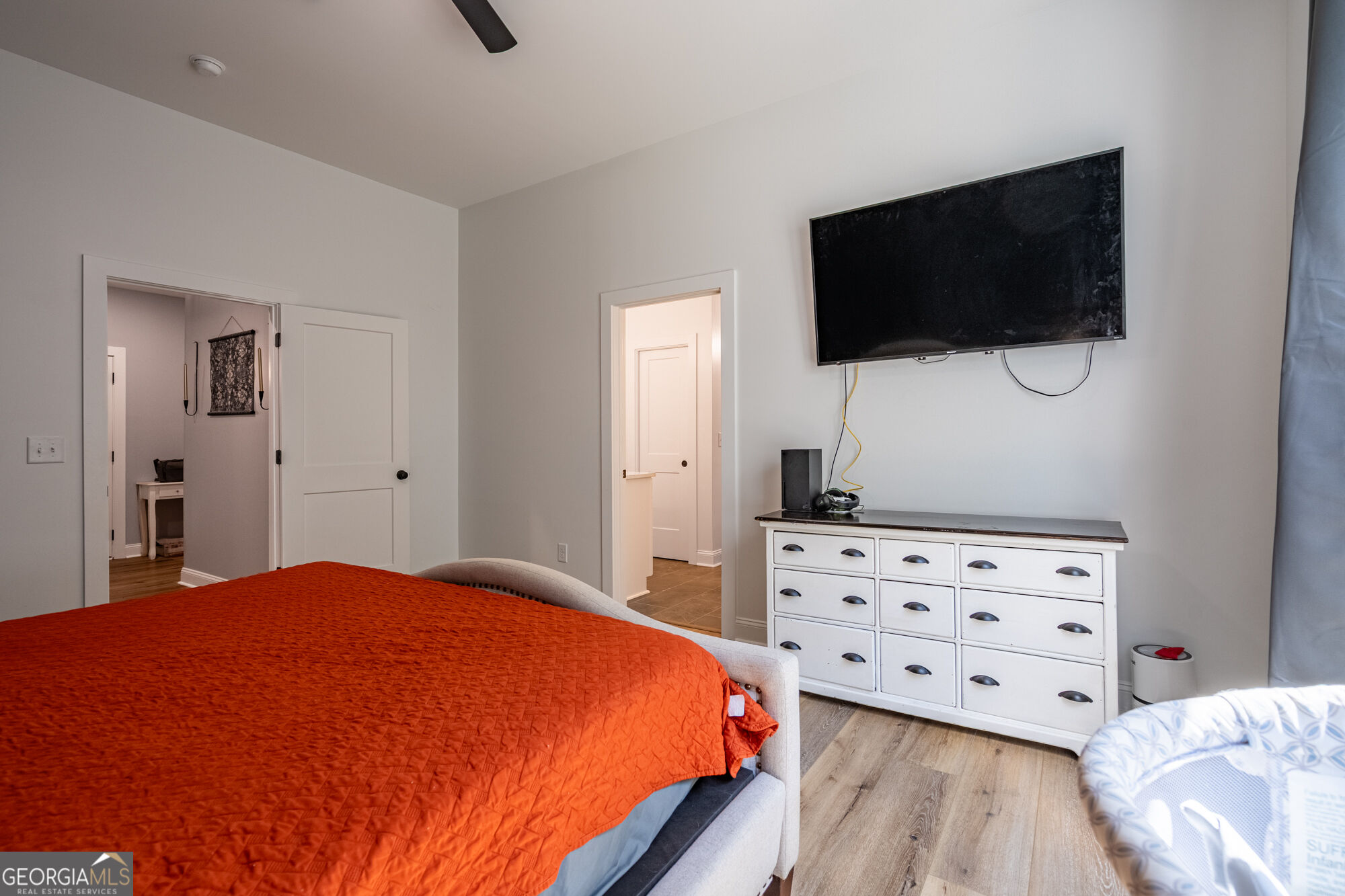 392 Terhune Road Property Photo 18