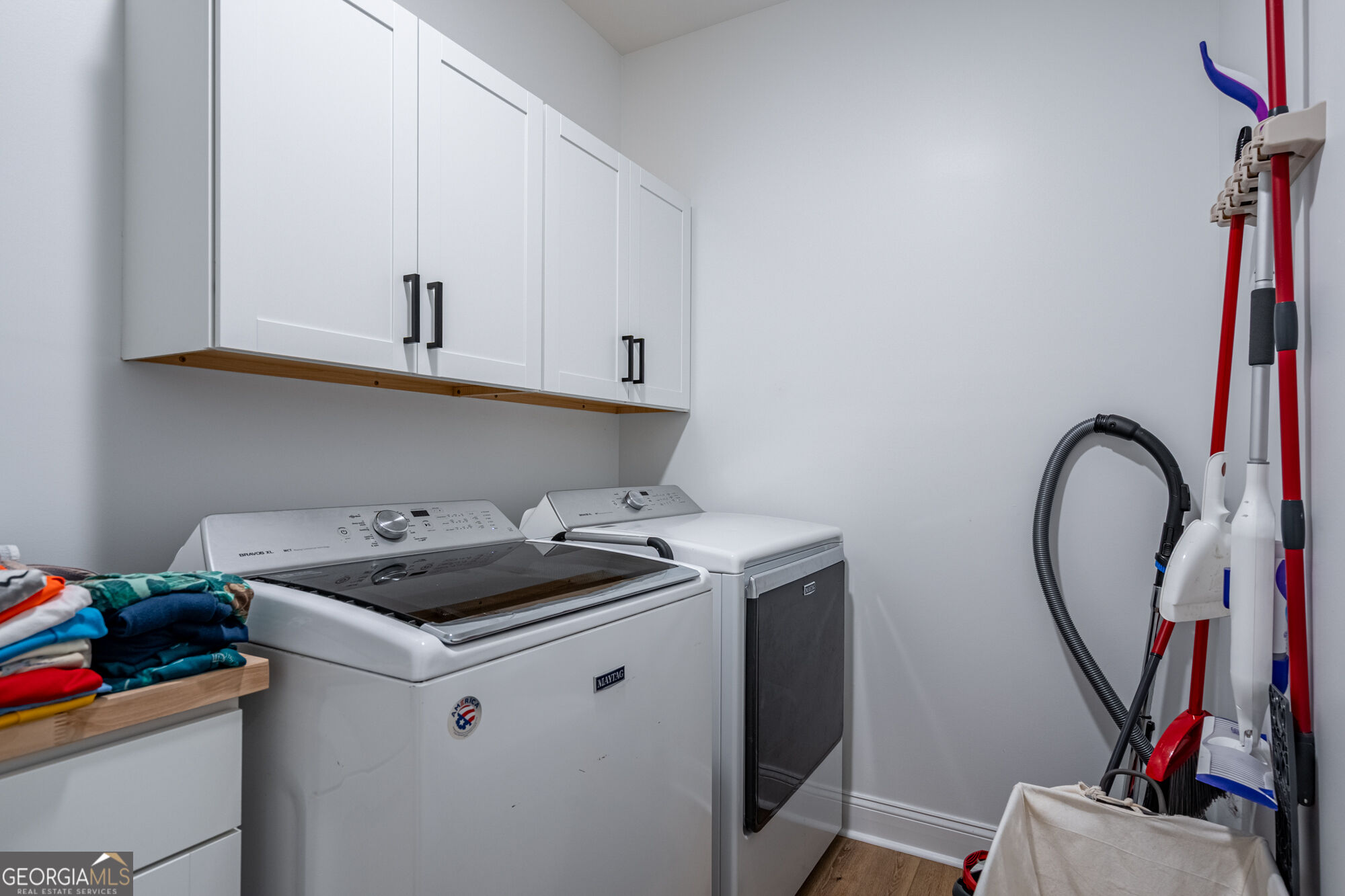 392 Terhune Road Property Photo 22