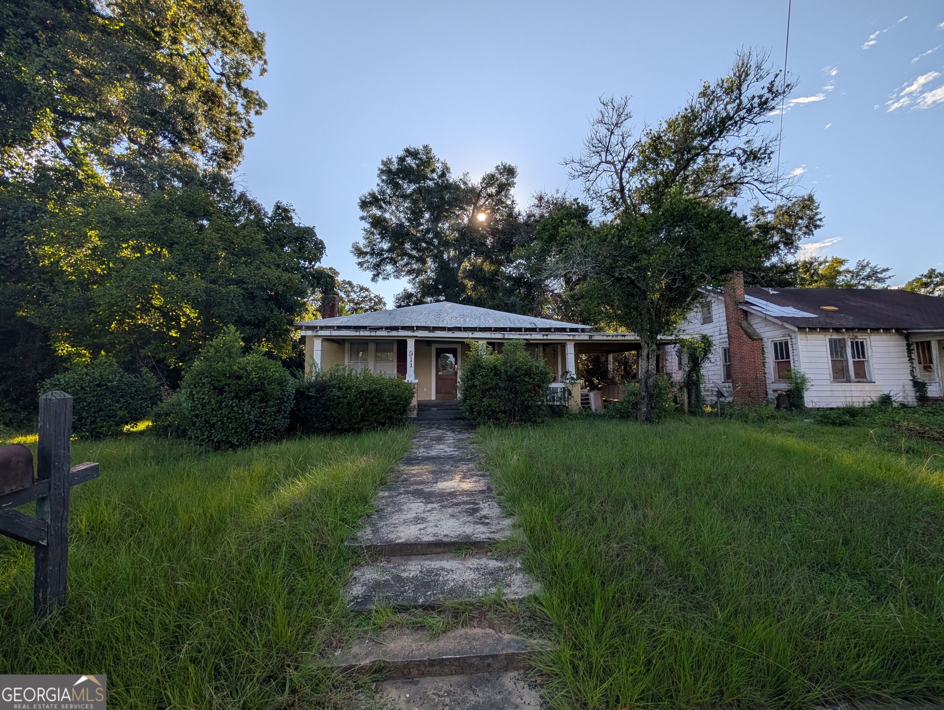 911 Anderson Street Property Photo 1